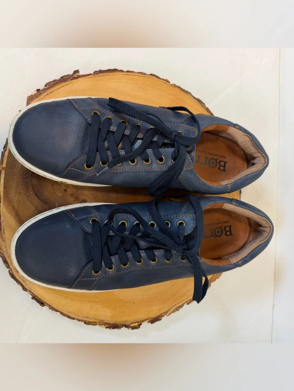 Børn‎ Mira Lightweight Sneakers Soft Blue Leather Lace Up Women’s Size 9.5